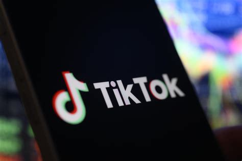 TikTok Stars: The New Age Celebrity Culture
